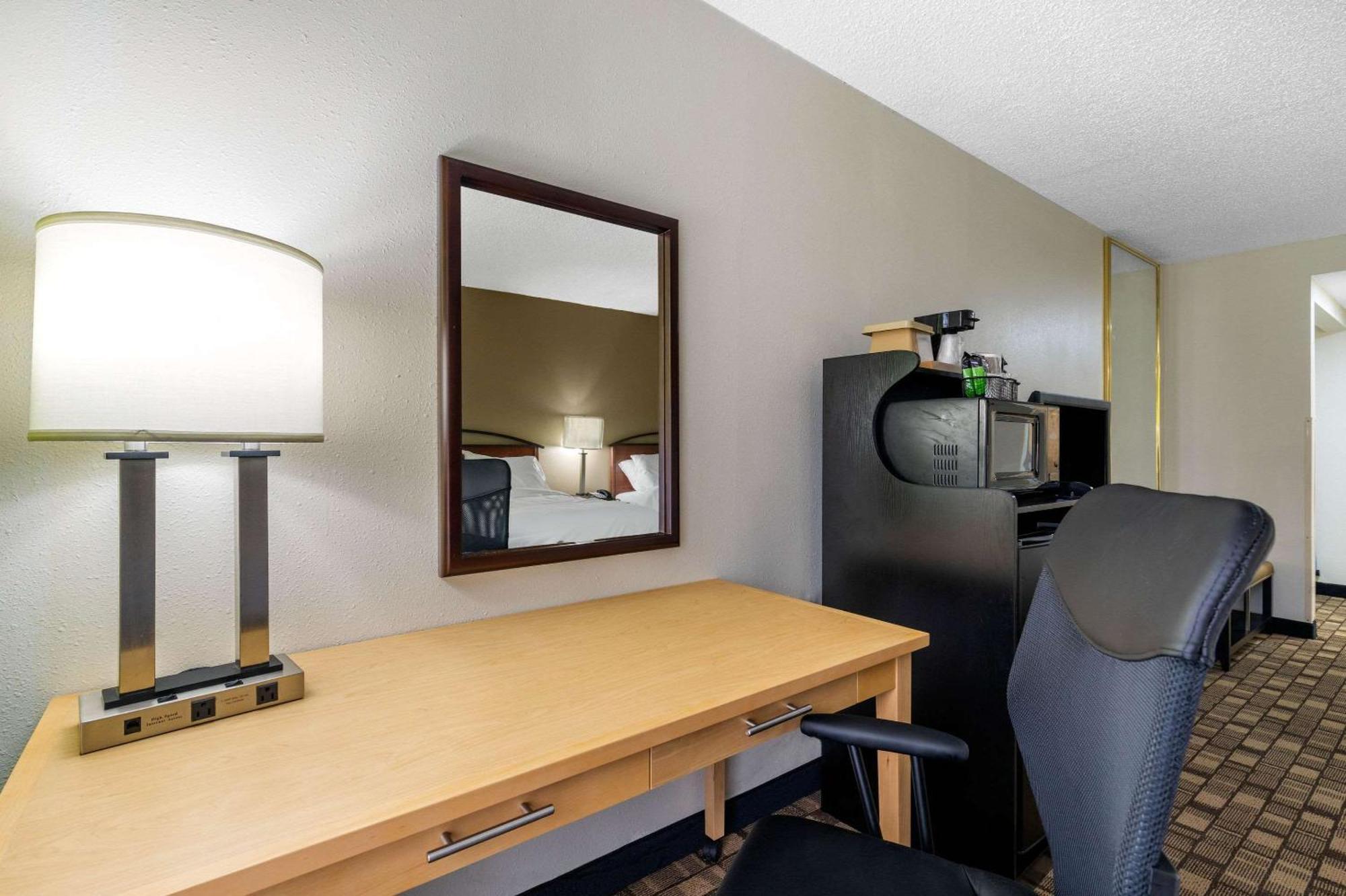 Quality Inn Tyler - Lindale Exterior foto